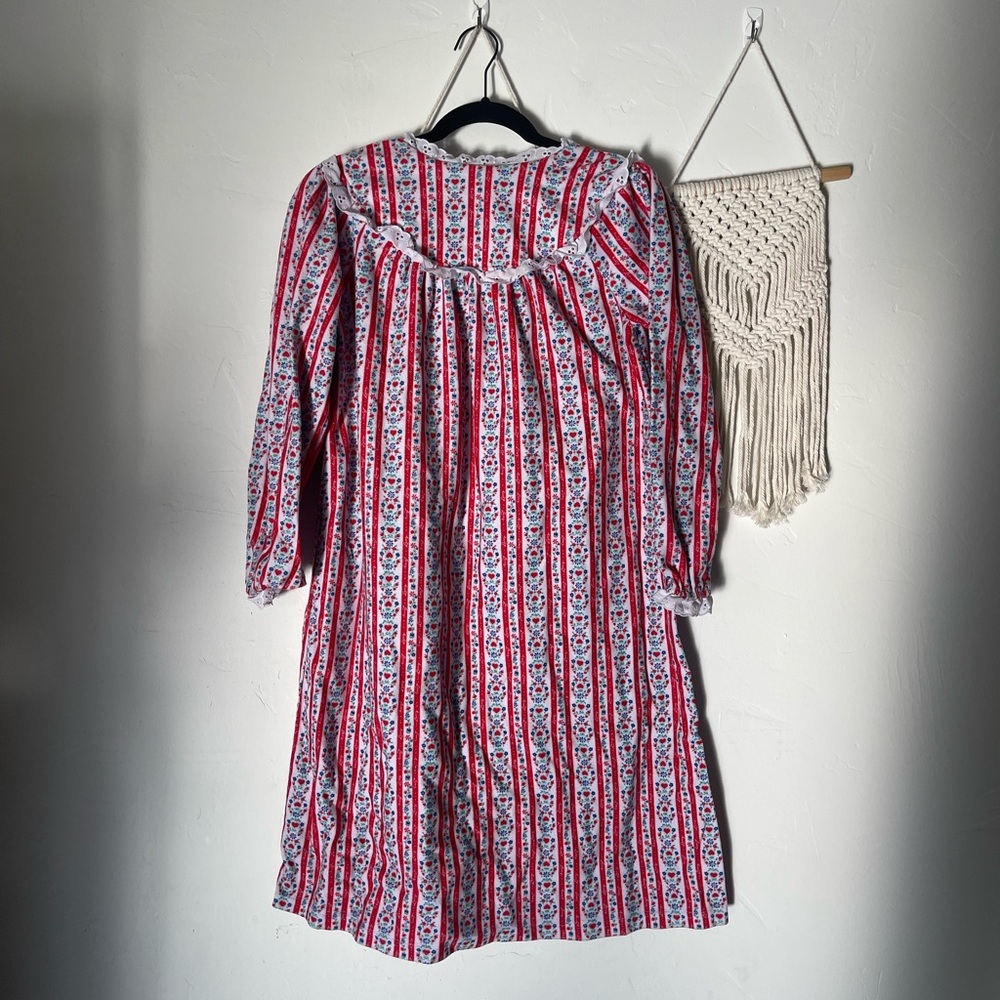 Lanz of Salzburg Girls Nightgown